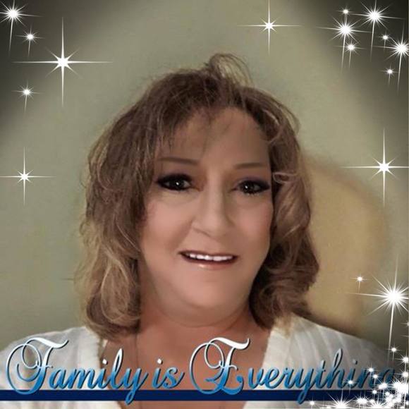 Meet your Posher, Bec - Picture 1 of 1